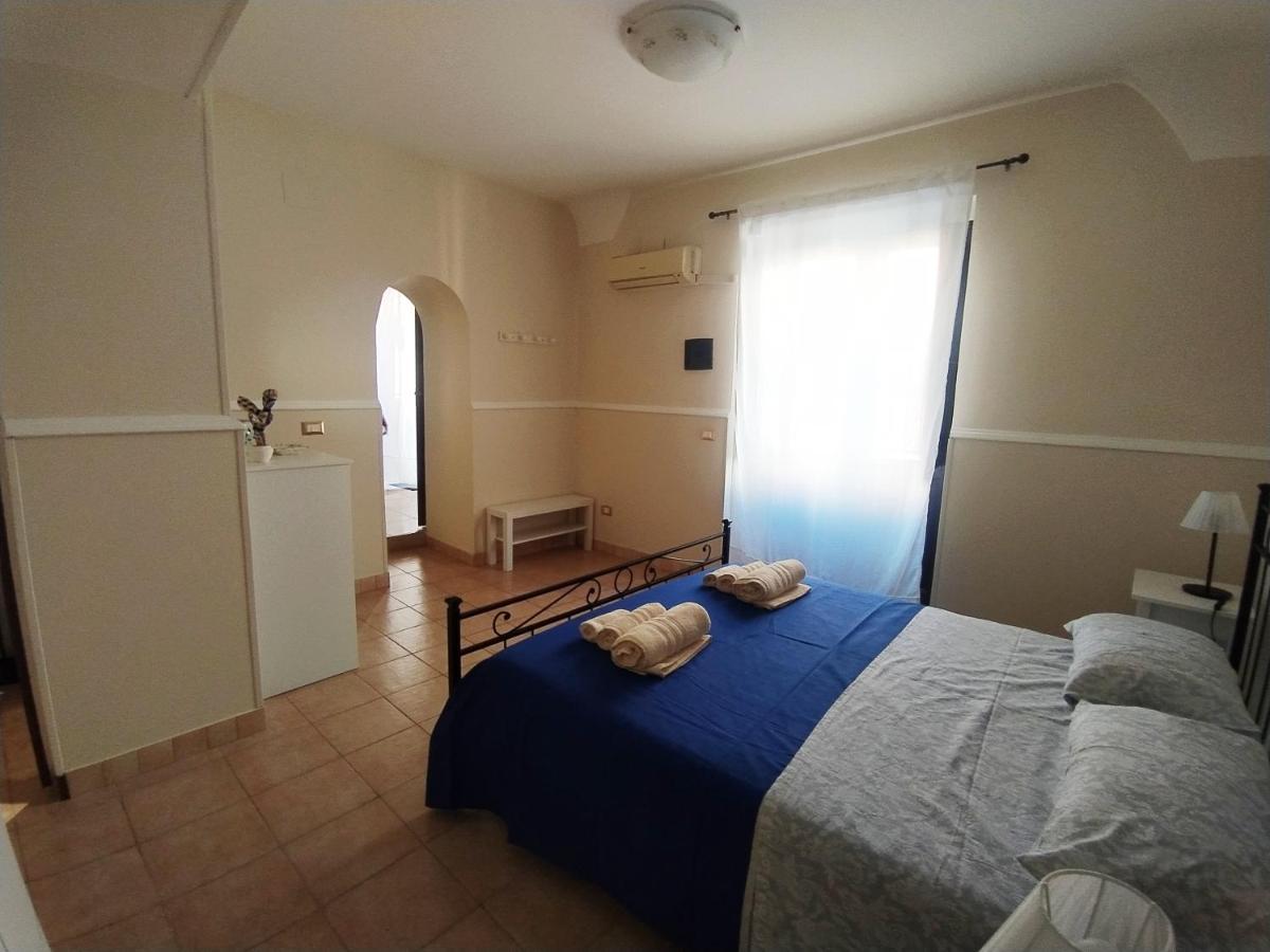 Palma House Apartment คาตาเนีย ภายนอก รูปภาพ